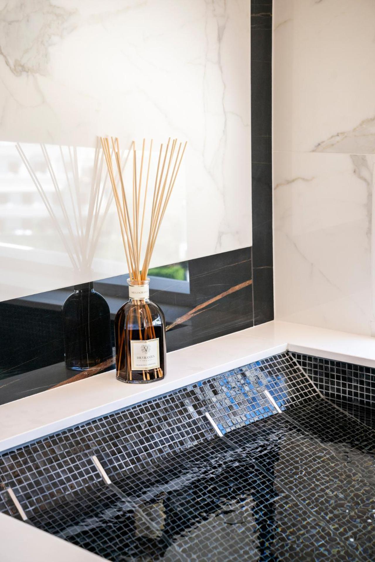 Gianlica Suites Positano Exteriör bild